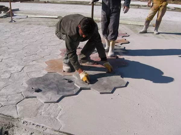 FLOOR MOLD Application