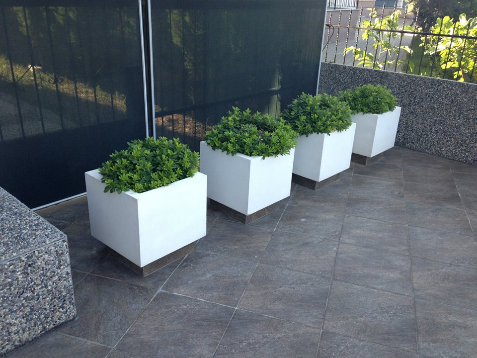 Flower pot